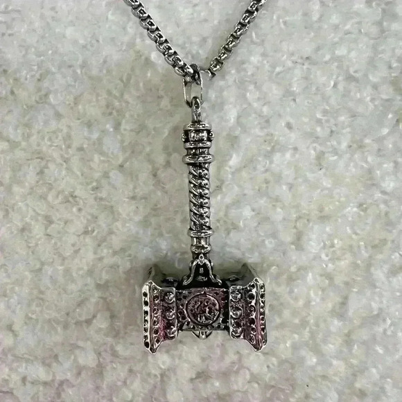Trendy Pendant Necklace  Collection - Picture 1 of 6